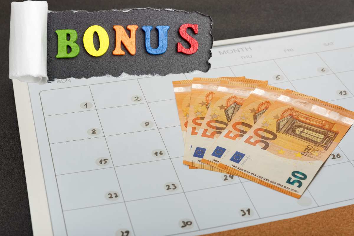 soldi, mese e bonus