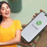 whatsapp e donna sorridente